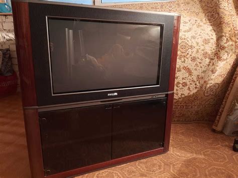 Телевізор philips з тумбою: 909 грн. - Телевізори Київ на Olx