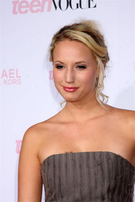 LOS ANGELES - OCT 1 Molly McCook arrives at the 8th Teen Vogue Young