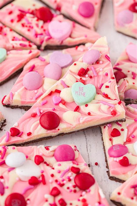 Valentines Day Bark with sprinkles and cut into pieces | Valentines