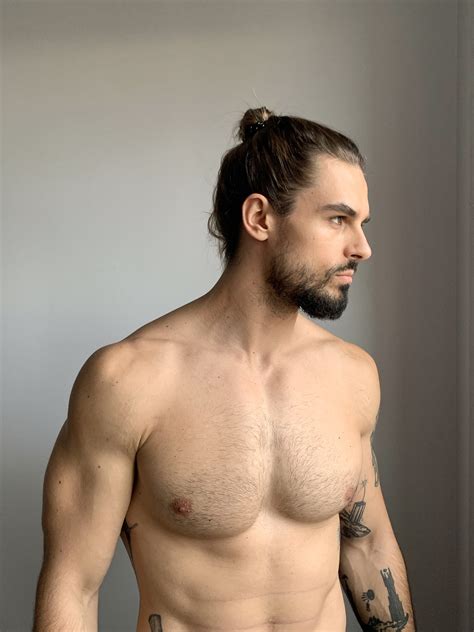 MART LACHEV - No Limits Models Agency