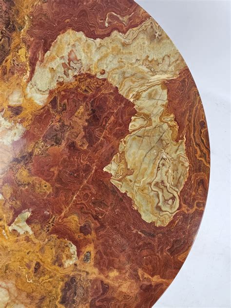 Round marble coffeetable – Modern Artifacts