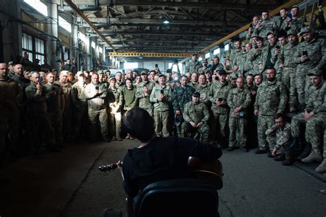 Ten Iconic Photos from the War by Anastasia Vlasova — Bird In Flight