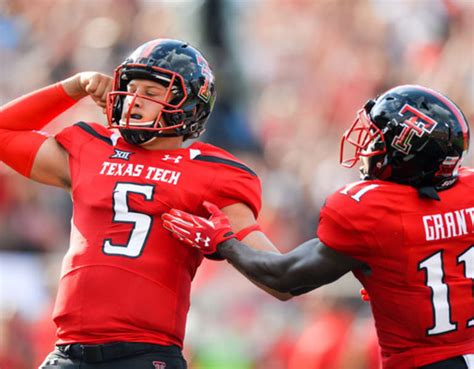 RedRaiderSports - Timeline: Looking back at Patrick Mahomes' prolific ...