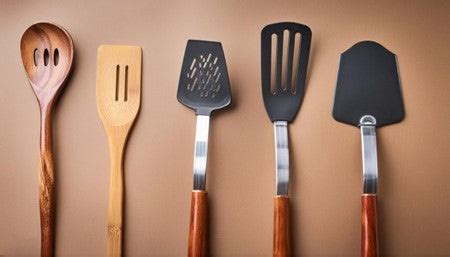 Types of Spatula Materials- A Complete Buying Guide – thinKitchen