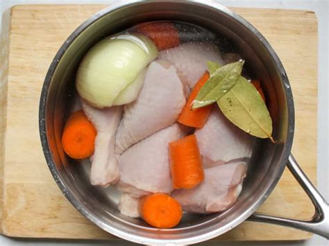 how long to boil frozen chicken legs