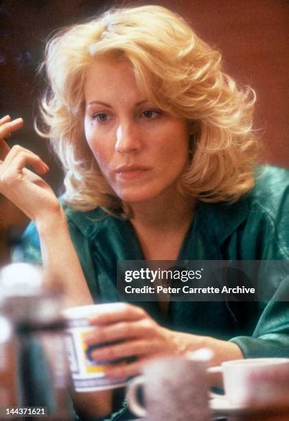 387 Linda Kozlowski Photos & High Res Pictures - Getty Images