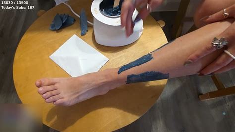 Maya Higa's feet