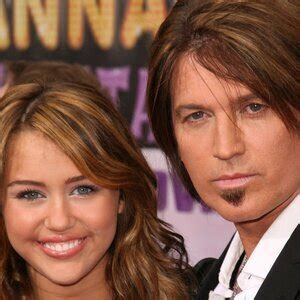 Chilling Secrets Miley Cyrus Family Never Wanted Leaked - ZergNet