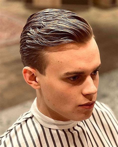 Combover fade style: How this haircut impacts your professional look 19