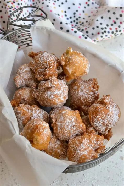 Italian Zeppole - Small Town Woman