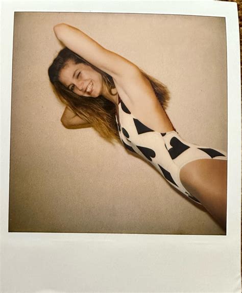 Heidi Klum shares throwback swimsuit modeling photos from teen years