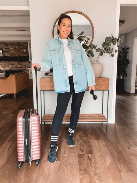 12 Chic and Comfy Airport Outfits to Wear on Your Next Trip