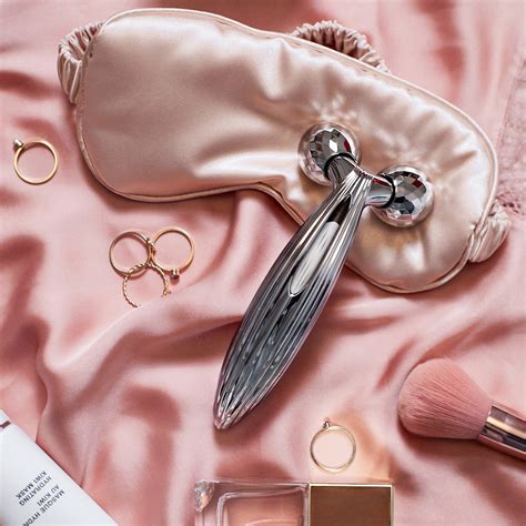 Купить роликовый массажер Refa Carat Ray Face от бренда ReFa | интернет ...