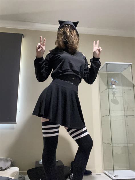 Cute cat sounds 😸 : r/femboy