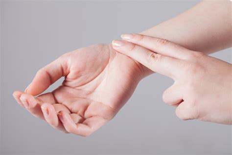 difference  heart rate  pulse rate    similarity