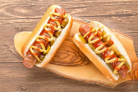 Хот-доги - 71 вкусных рецептов с фото, простые рецепты хот-догов в ...