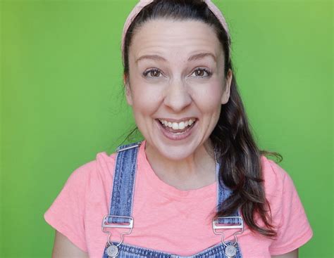 Ms. Rachel is a Baddie—TikTok Has Photos to Prove It - ReportWire