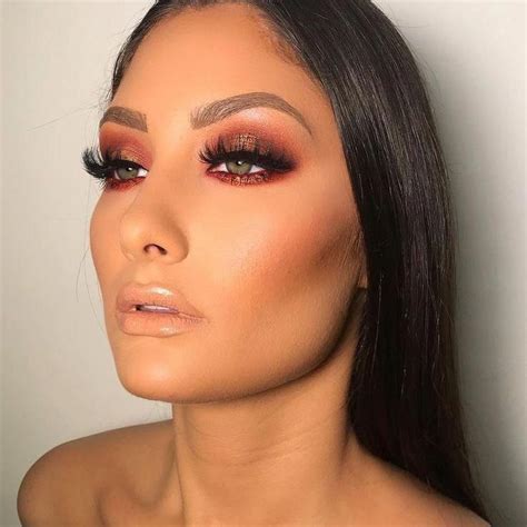 Top 10 Liquid Eyeliners for a Perfect Wing - Hunter Games Magazine