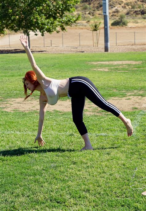 Courtney Stodden Braless Wet Top - Hot Celebs Home