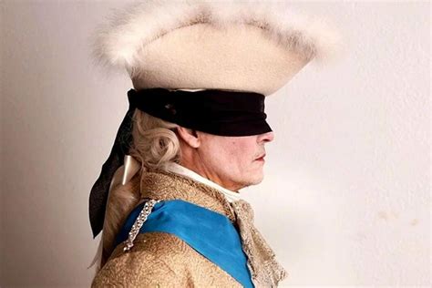 Обнародован кадр из фильма "Жанна Дюбарри" с Джонни Деппом в образе ...