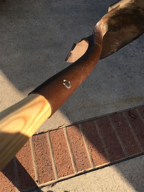 how to change a shovel handle