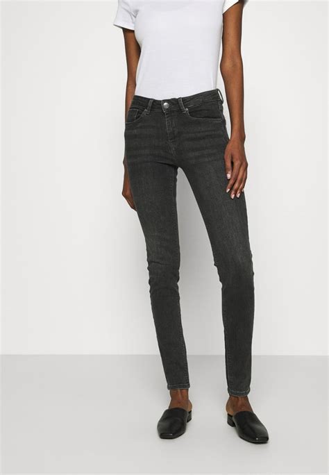 Springfield Damkläder, damskor & accessoarer online | Zalando.se