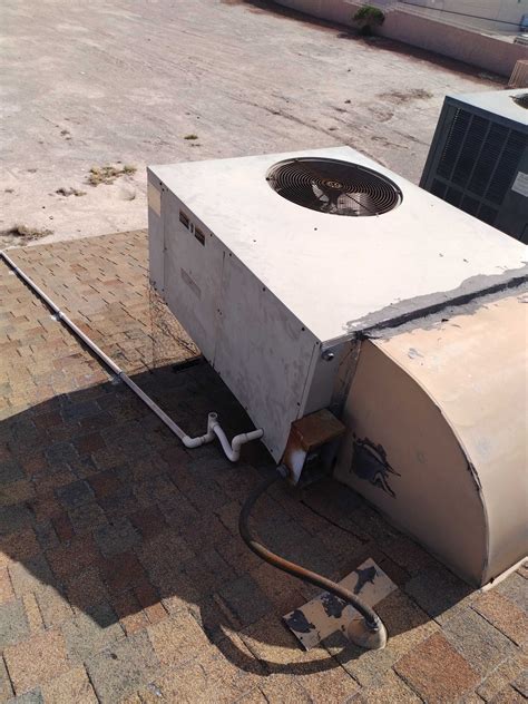 Repair leaks in transistioning duct - Las Vegas AC Repair - Home Air