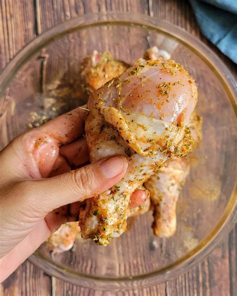 Crispy Air Fryer Drumsticks - Hip Hip Gourmet