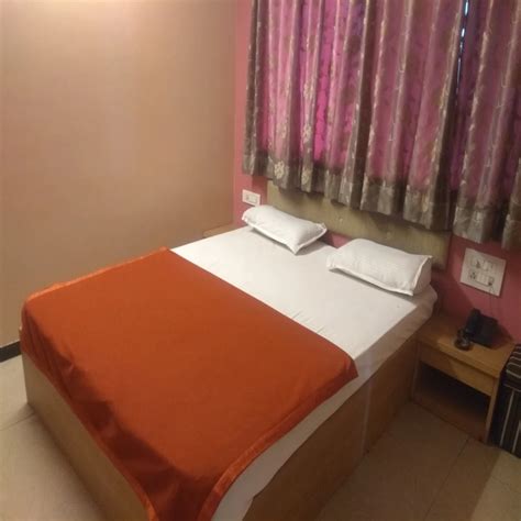 hotel farhat executive book ahmednagar hotels starting