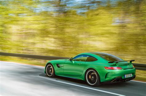 Mercedes-AMG GT R revealed – 577 hp and 699 Nm Der neue Mercedes-AMG GT