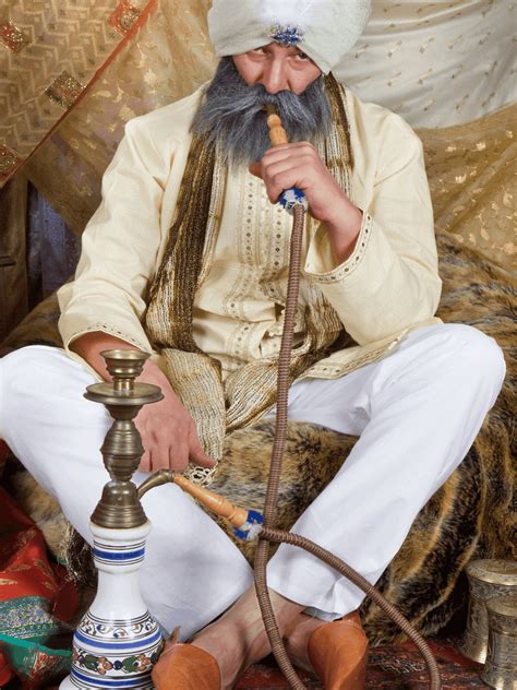 Here is How Does a Hookah Work - Infographic Included