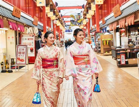 discover  charm  asakusa  kimono rental