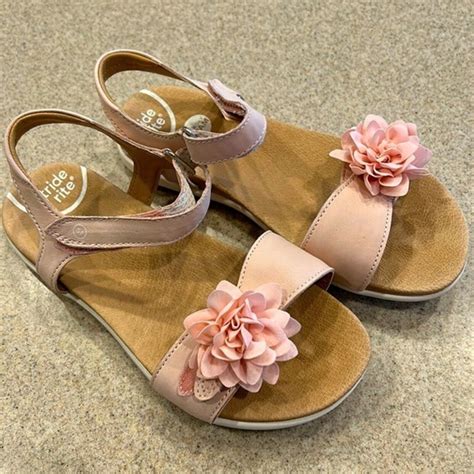 Stride Rite Girls Pink Sandals Flower