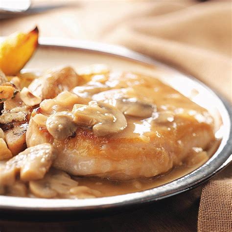 The Most Satisfying Pork Chop Gravy Recipe – Easy Recipes To Make at Home