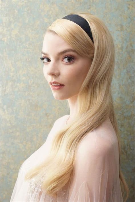 anya taylor joy bachelor anya taylor joy received golden globe
