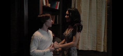 Vampire Beauties: Vampiress Review: "The Kiss"