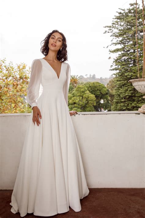 Registry office wedding dresses 36 of our favourite styles – Artofit