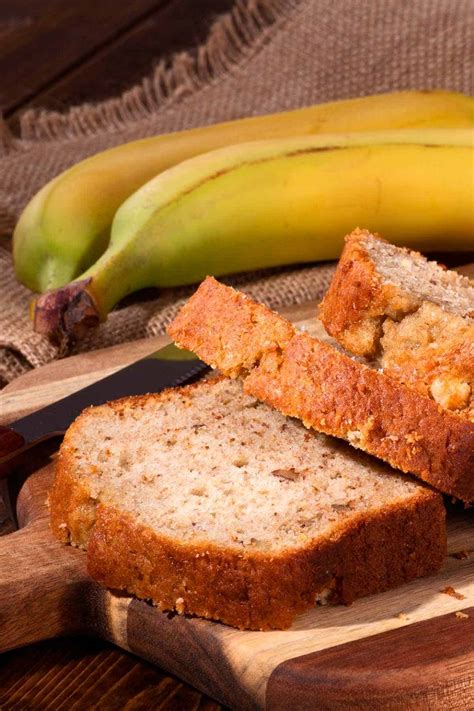 Does Banana Bread Need To Be Refrigerated? - Taste of Bread