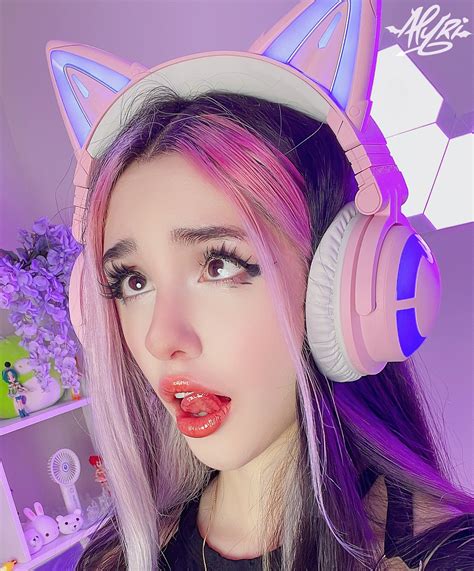 TW Pornstars - Alyri. Twitter. i bugged, pls come troubleshoot me 🥺. 1: