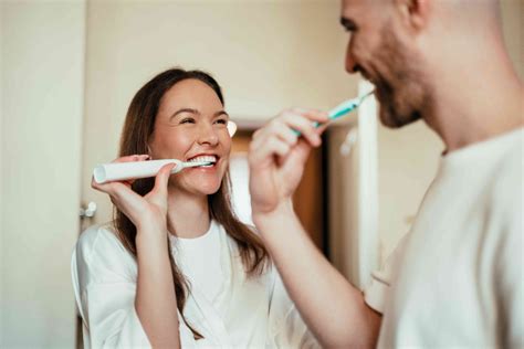 Should You Brush Your Teeth Before or After Breakfast?