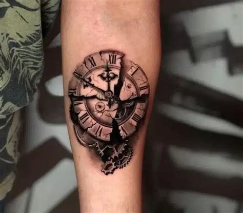 32 Timeless Clock Tattoo Ideas