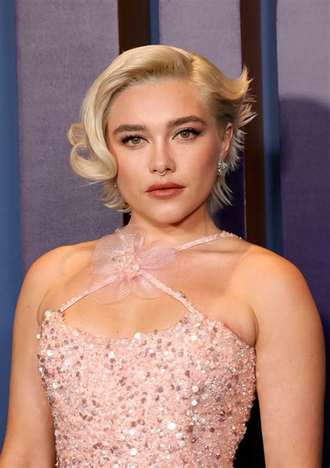 Florence Pugh is een moderne Marilyn Monroe op de rode loper