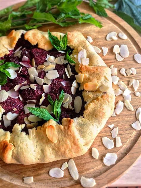 Галета з полуницею | YellowMixer.com Baking blog