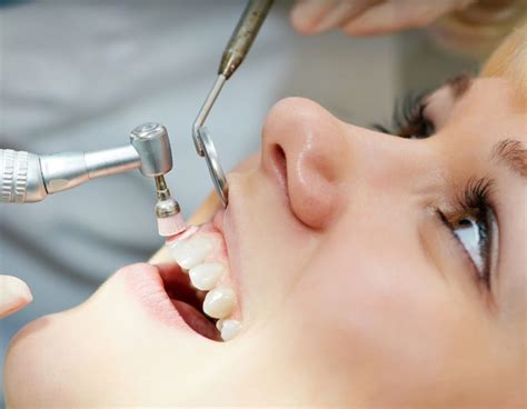 rekomendasi dokter gigi terbaik  jakarta nama  alamat praktek