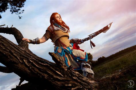 Aloy - Horizon Zero Dawn Cosplay Wallpapers Images Photos Pictures ...