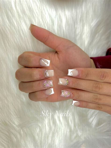 Sky Nails | Holland MI