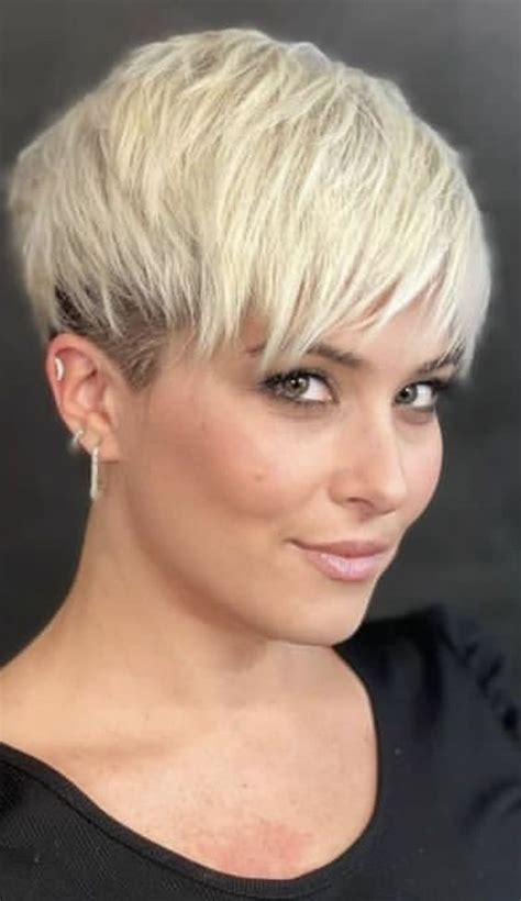 A Deep Dive Into Trendy Pixie Haircuts with Bangs