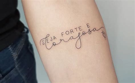 Seja Forte E Corajoso Tatuagem Feminina