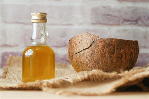 How Industries Utilize Lauric Acid for Various Uses - OilCocos