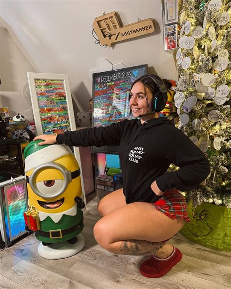 Abby Berner ♥︎ | Christmas Eve Eve💕 | Instagram